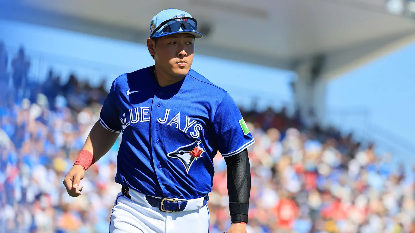 Kazuma Okamoto, figura japonesa de Toronto Blue Jays, durante la temporada MLB 2026 tras llegar desde Yomiuri Giants de la NPB.